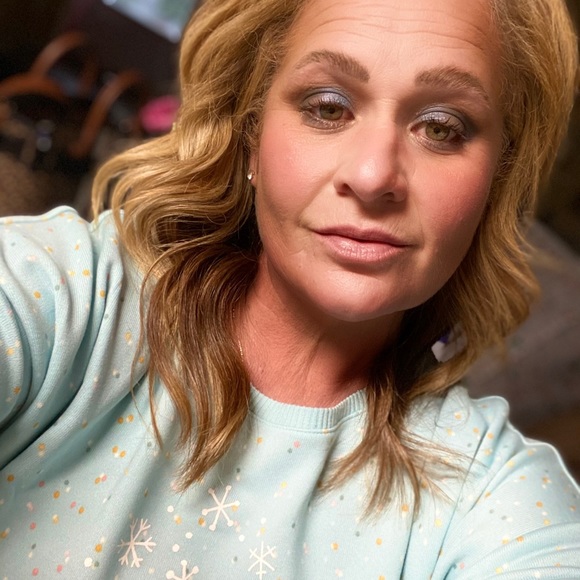 Meet your Posher, Andrea - Picture 3 of 9